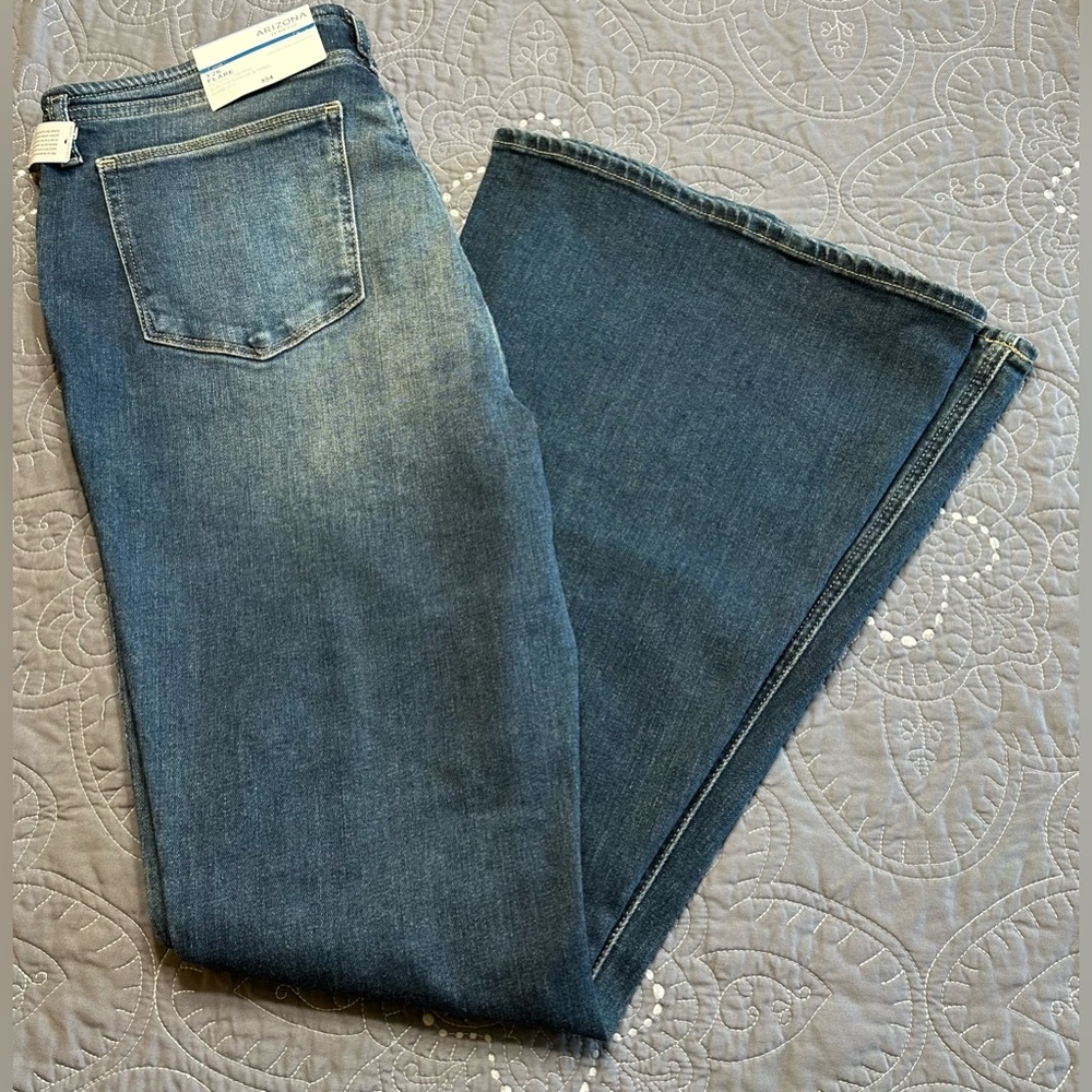 Arizona Jean Co Women’s Y2K Flare Extreme Low Rise Leo Jeans NWT Size 13
